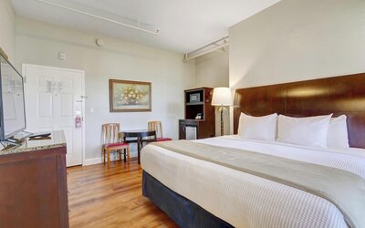Crystal Bay Historic Hotel