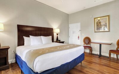 Crystal Bay Historic Hotel