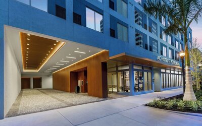 AC Hotel St. Petersburg Downtown