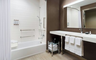 AC Hotel St. Petersburg Downtown