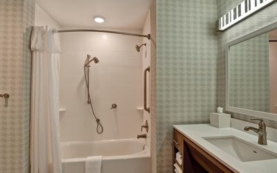Home2 Suites by Hilton Tampa USF Near Busch Gardens