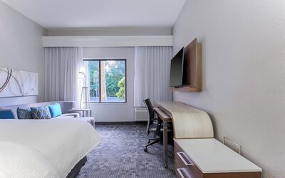 Courtyard by Marriott Tampa Brandon