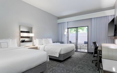 Courtyard by Marriott Tampa Brandon