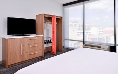 Home2 Suites by Hilton Tampa Downtown Channel District