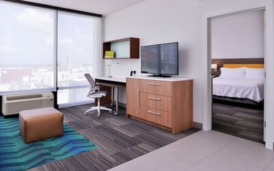 Home2 Suites by Hilton Tampa Downtown Channel District