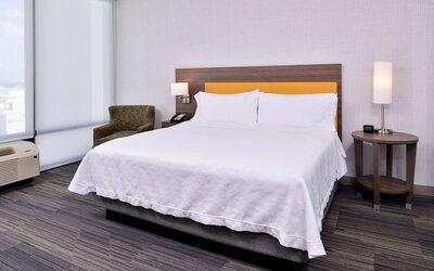 Home2 Suites by Hilton Tampa Downtown Channel District