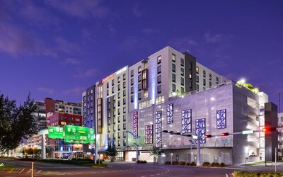 Home2 Suites by Hilton Tampa Downtown Channel District