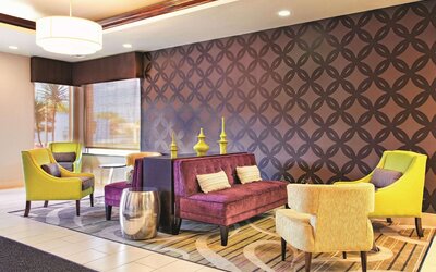 La Quinta Inn & Suites by Wyndham Tampa Bay Area-Tampa South