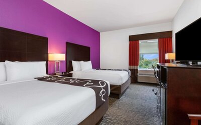 La Quinta Inn & Suites by Wyndham Tampa Bay Area-Tampa South
