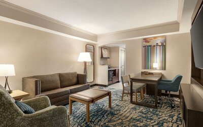 Embassy Suites by Hilton Tampa Downtown Convention Center
