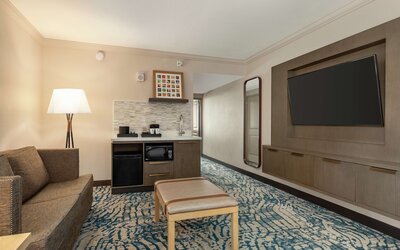 Embassy Suites by Hilton Tampa Downtown Convention Center