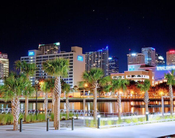 The Barrymore Hotel Tampa Riverwalk