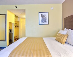 The Barrymore Hotel Tampa Riverwalk