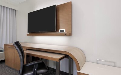 Courtyard by Marriott Tampa Downtown