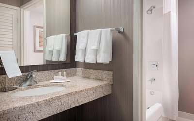 Courtyard by Marriott Tampa Downtown