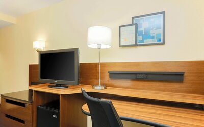 Fairfield Inn and Suites by Marriott Tampa Brandon