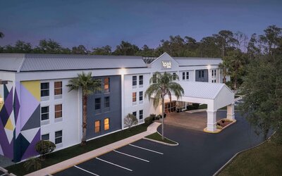 Spark by Hilton Tampa Brandon