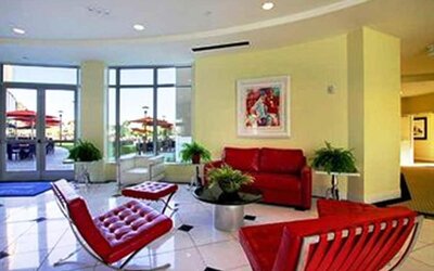 University Plaza Waterfront Hotel