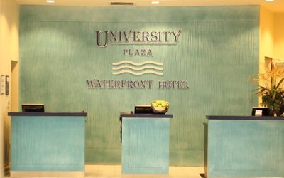 University Plaza Waterfront Hotel