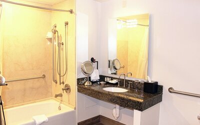 Renaissance Toledo Downtown Hotel