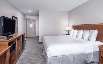 Country Inn & Suites by Radisson, Maumee - Toledo