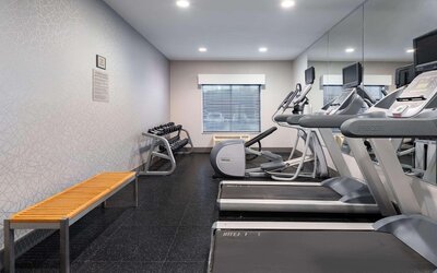 Country Inn & Suites by Radisson, Maumee - Toledo