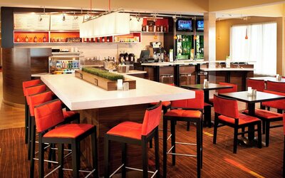 Courtyard by Marriott Toledo Airport Holland