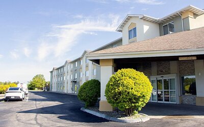 Baymont by Wyndham Maumee Toledo