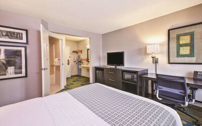 La Quinta Inn by Wyndham Toledo Perrysburg