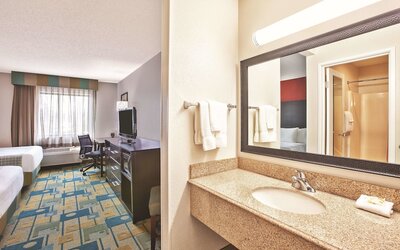 La Quinta Inn by Wyndham Toledo Perrysburg