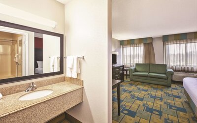 La Quinta Inn by Wyndham Toledo Perrysburg