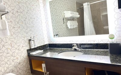 Holiday Inn Toledo-Maumee (I-80/90) by IHG
