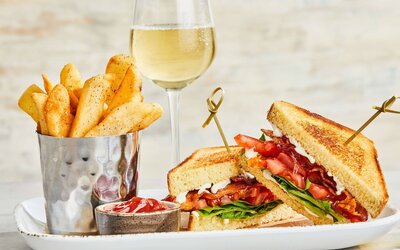 Courtyard by Marriott Toledo Maumee/Arrowhead
