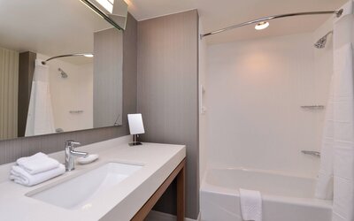 Courtyard by Marriott Toledo North