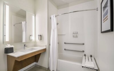 Staybridge Suites Toledo - Maumee by IHG