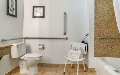 Country Inn & Suites by Radisson, Rossford - Toledo South