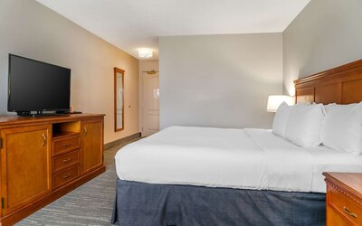 Country Inn & Suites by Radisson, Rossford - Toledo South