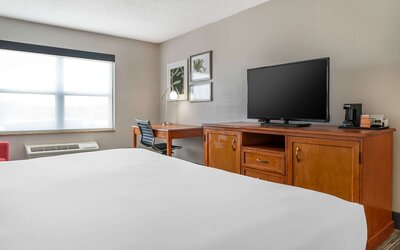 Country Inn & Suites by Radisson, Rossford - Toledo South