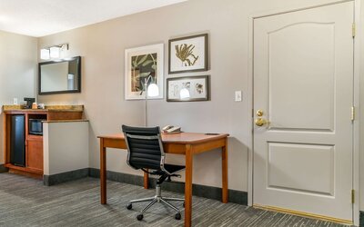 Country Inn & Suites by Radisson, Rossford - Toledo South