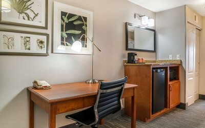 Country Inn & Suites by Radisson, Rossford - Toledo South