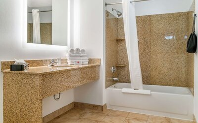 Country Inn & Suites by Radisson, Rossford - Toledo South