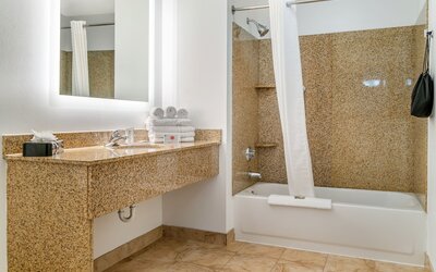 Country Inn & Suites by Radisson, Rossford - Toledo South