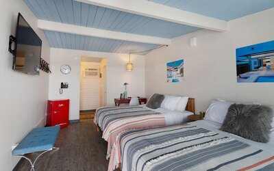 Hotel McCoy Tucson - Art, Coffee, Beer, Wine