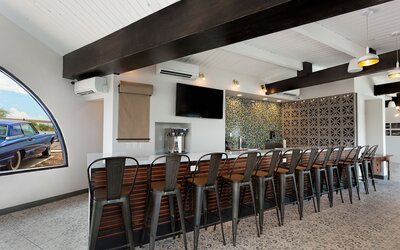 Hotel McCoy Tucson - Art, Coffee, Beer, Wine