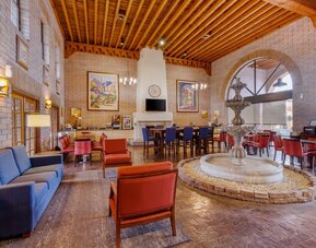 Comfort Suites Tucson near Sabino Canyon