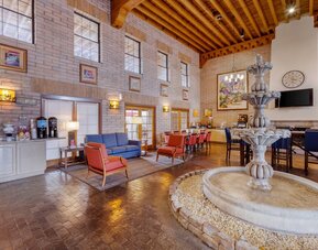 Comfort Suites Tucson near Sabino Canyon
