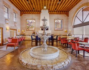 Comfort Suites Tucson near Sabino Canyon
