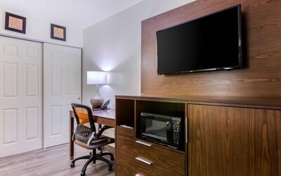 Comfort Suites Tucson near Sabino Canyon