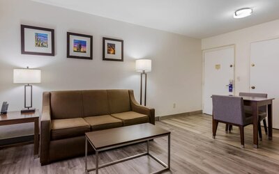 Comfort Suites Tucson near Sabino Canyon
