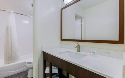 Comfort Suites Tucson near Sabino Canyon